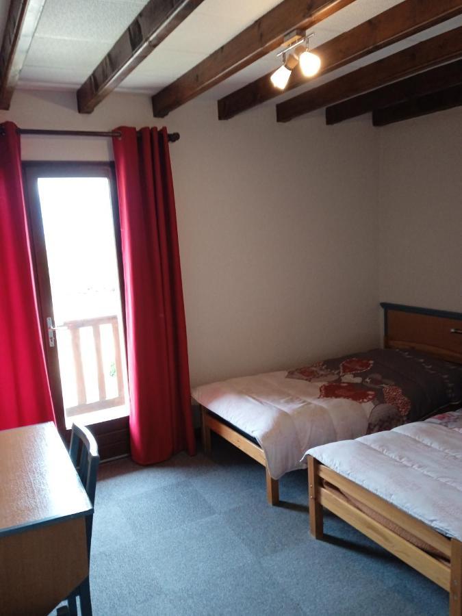 Hotel Restaurant Le Traineau Clelles Dış mekan fotoğraf