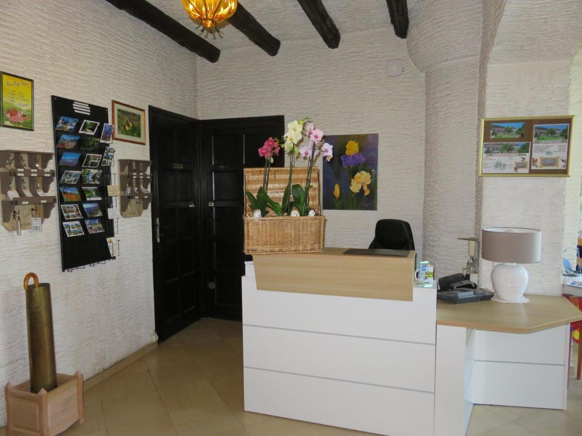 Hotel Restaurant Le Traineau Clelles Dış mekan fotoğraf