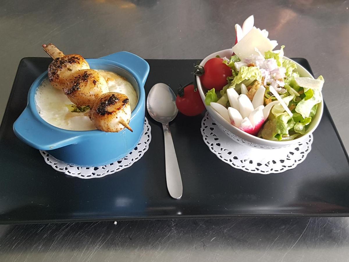 Hotel Restaurant Le Traineau Clelles Dış mekan fotoğraf